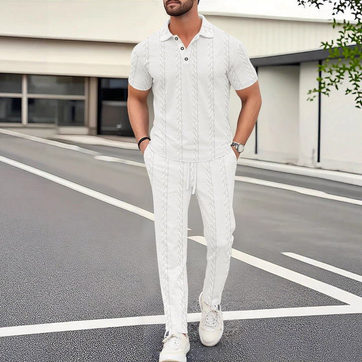 Herren elegantes Freizeitanzug mit stilvollem Strickmuster Echoarchiv