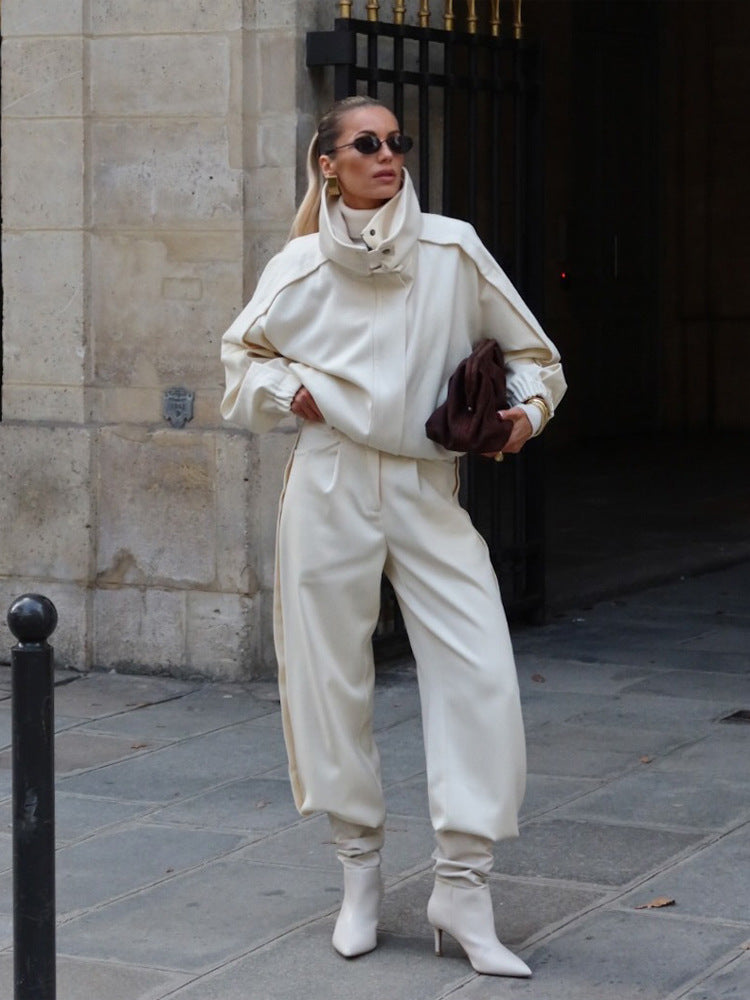 Damen Zweiteiliges Oversize-Jacken- und Bundfaltenhosen-Set mit hohem Stehkragen Echoarchiv