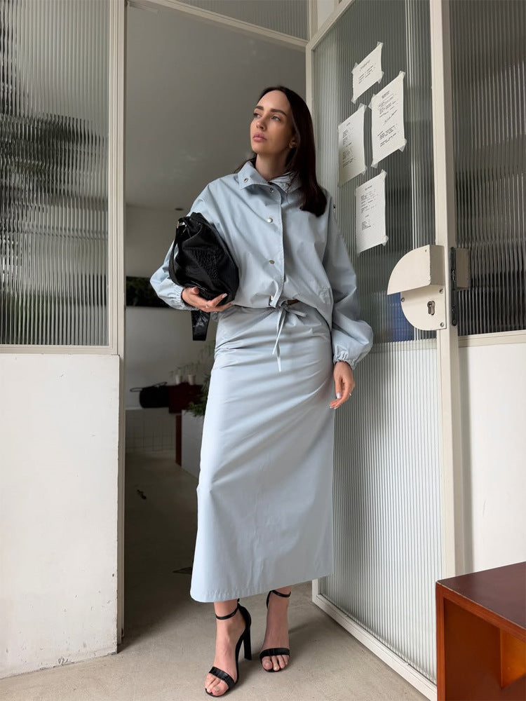 Damen Zweiteiliges Co-Ord-Set aus leichter Windjacke mit Tunnelzug und tailliertem Maxi-Rock Echoarchiv