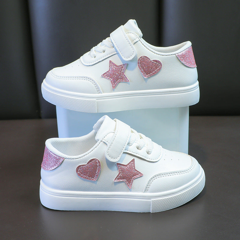 Damen Plateausneaker mit Klettverschluss und glitzernden Herz‑ und Sternapplikationen – Névara