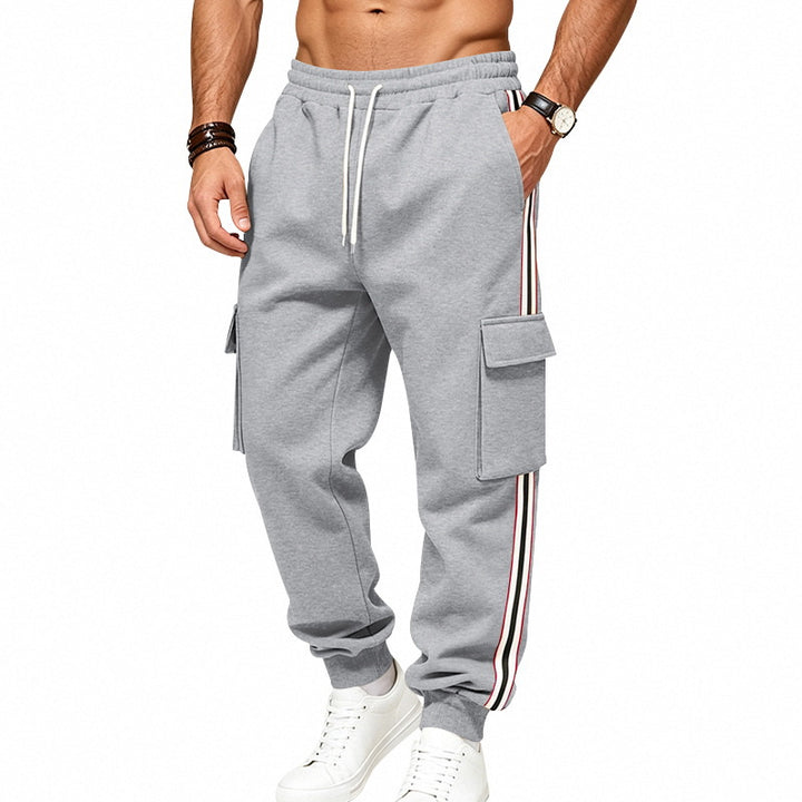 Herren Cargo-Jogginghose mit Cargo-Taschen und seitlichen Kontraststreifen Echoarchiv