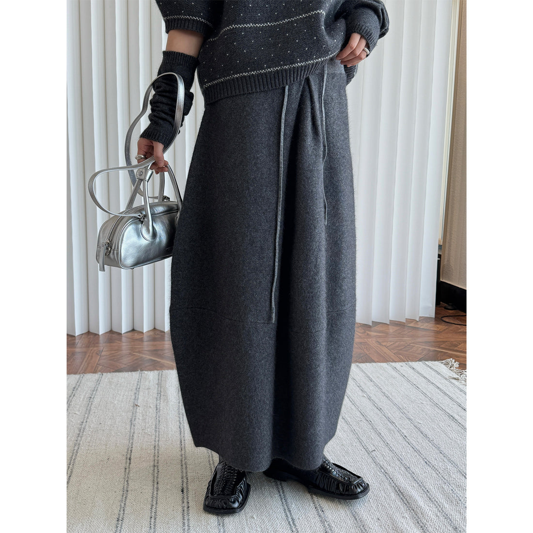 Damen Hochtaillierter Midirock aus Feinstrick mit Tunnelzug und Wickeloptik Echoarchiv