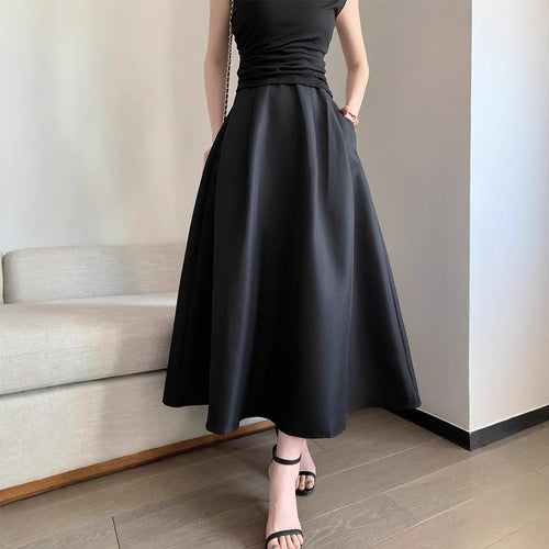 Damen Elegantes Maxikleid mit tailliertem Schnitt Echoarchiv