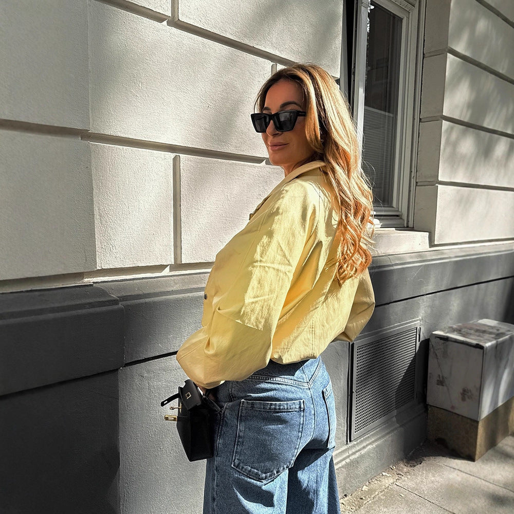 Damen Kurze Satinoptik-Bomberjacke mit Reißverschluss, Druckknöpfen & elastischen Bündchen Echoarchiv
