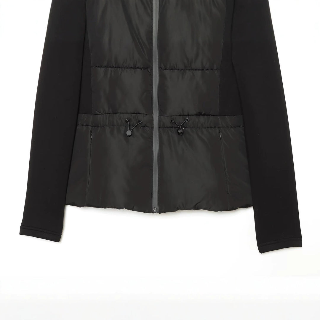Damen Kurzjacke im Materialmix mit gesteppter Front, Kapuze und taillierendem Tunnelzug Echoarchiv