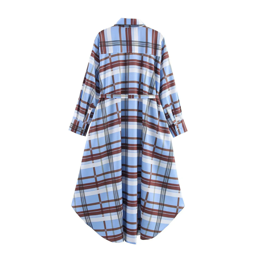 Damen kariertes Hemdblusenkleid mit Taillengürtel, durchgehender Knopfleiste und abgerundetem Hoch-Tief-Saum – Élara