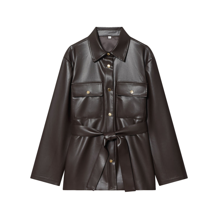 Damen taillierte Kunstleder-Hemdjacke mit Bindegürtel und Pattentaschen – Célinea