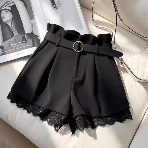 Damen Modische Shorts mit Spitzenbesatz Echo Archiv