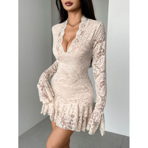 Damen Spitzenkleid mit Rüschendetails Echo Archiv