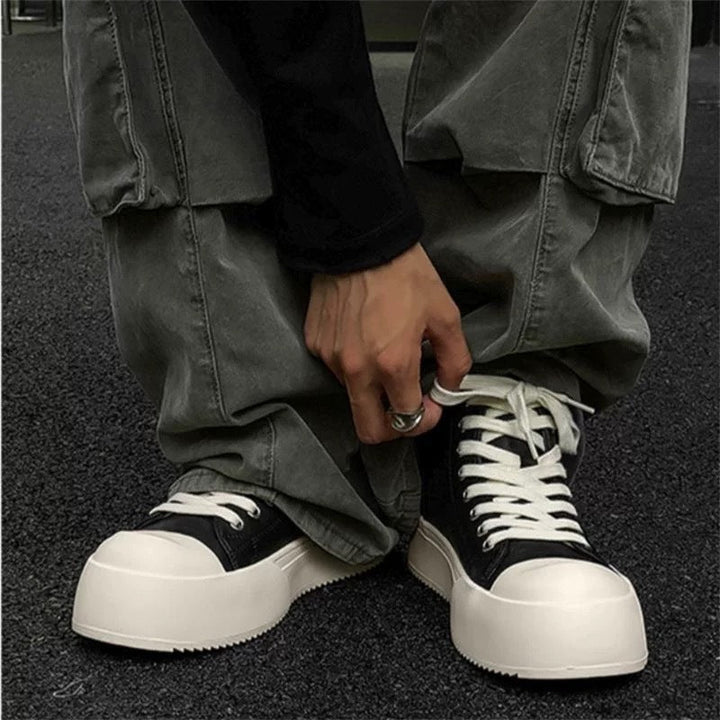 Damen Hohe Sneakers mit robustem Plateau und sportlichem Design Echo Archiv