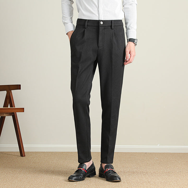 Herren Moderne Business-Hose mit eleganter Nadelstreifenoptik Echoarchiv