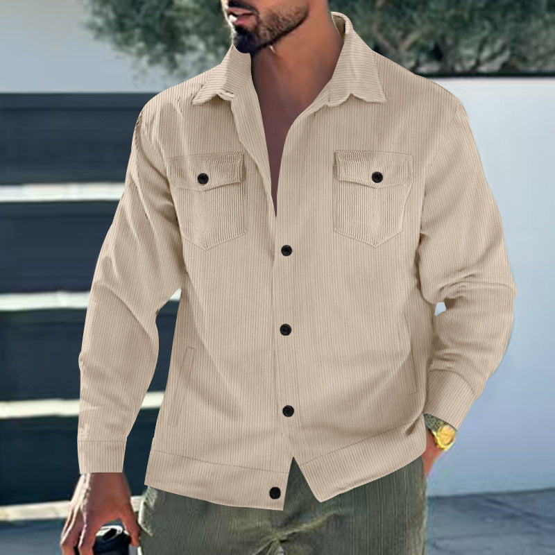 Herren modern geschnittene Cordjacke mit Brusttaschen Echoarchiv