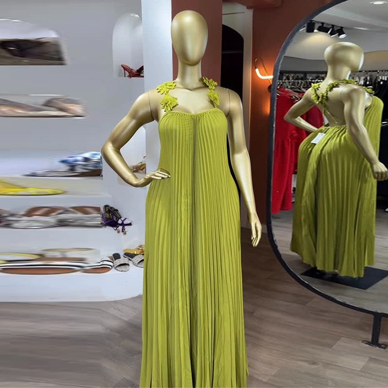 Damen Elegantes Maxikleid mit lässigem Faltenwurf und dekorativen Schulterblüten Echo Archiv