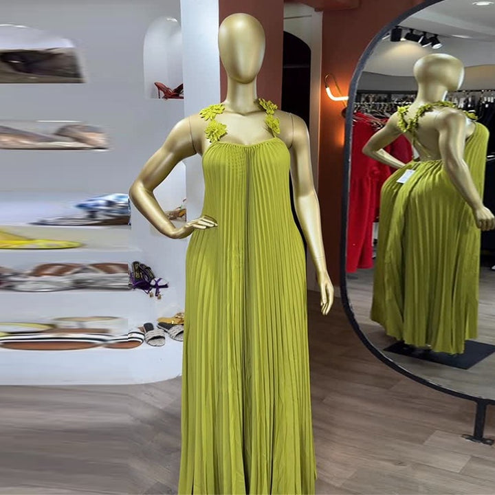 Damen Elegantes Maxikleid mit lässigem Faltenwurf und dekorativen Schulterblüten Echo Archiv