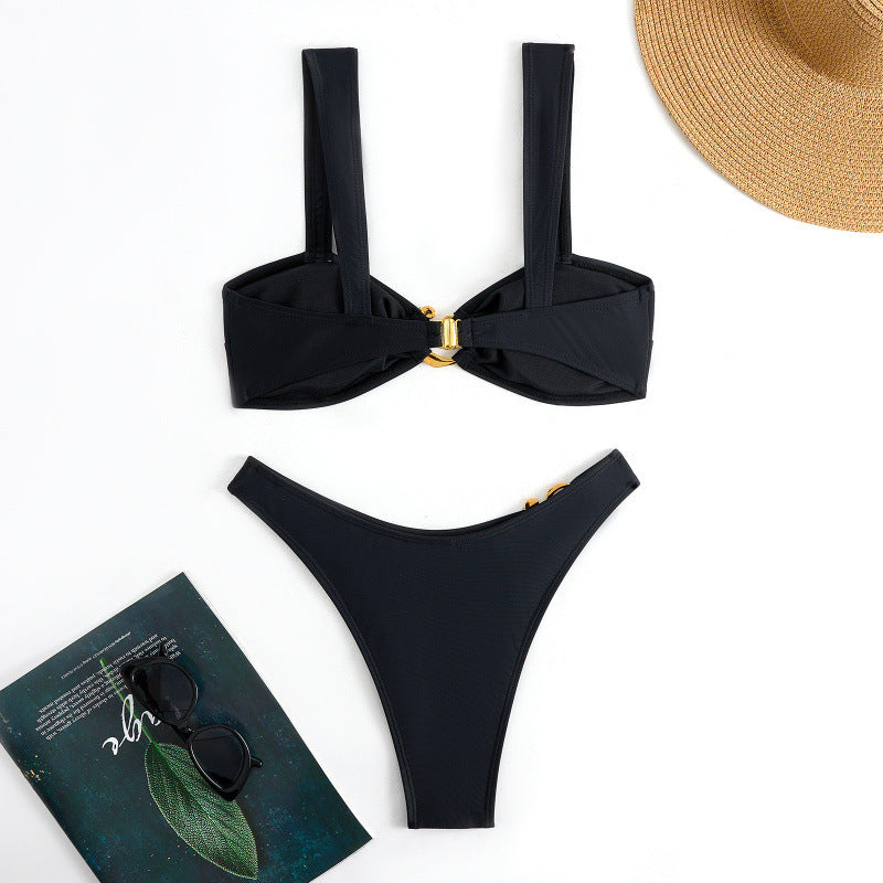 Damen Bikini-Set mit breiten Trägern und modischem Golddetail Echo Archiv