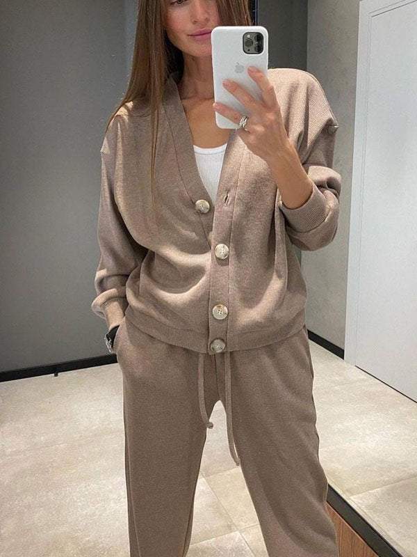 Damen Bequemes Strick-Jumpsuit mit Knopfdetails und weitem Schnitt Echo Archiv