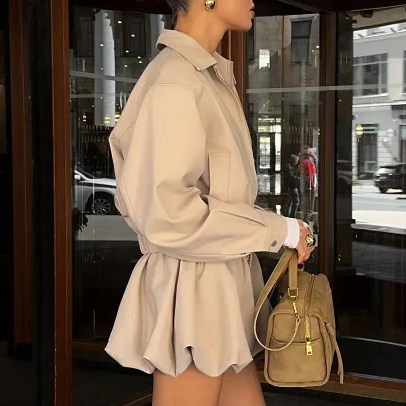 Damen Kurze Blousonjacke aus veganem Leder mit Reißverschluss und elastischem Saum Echo Archiv