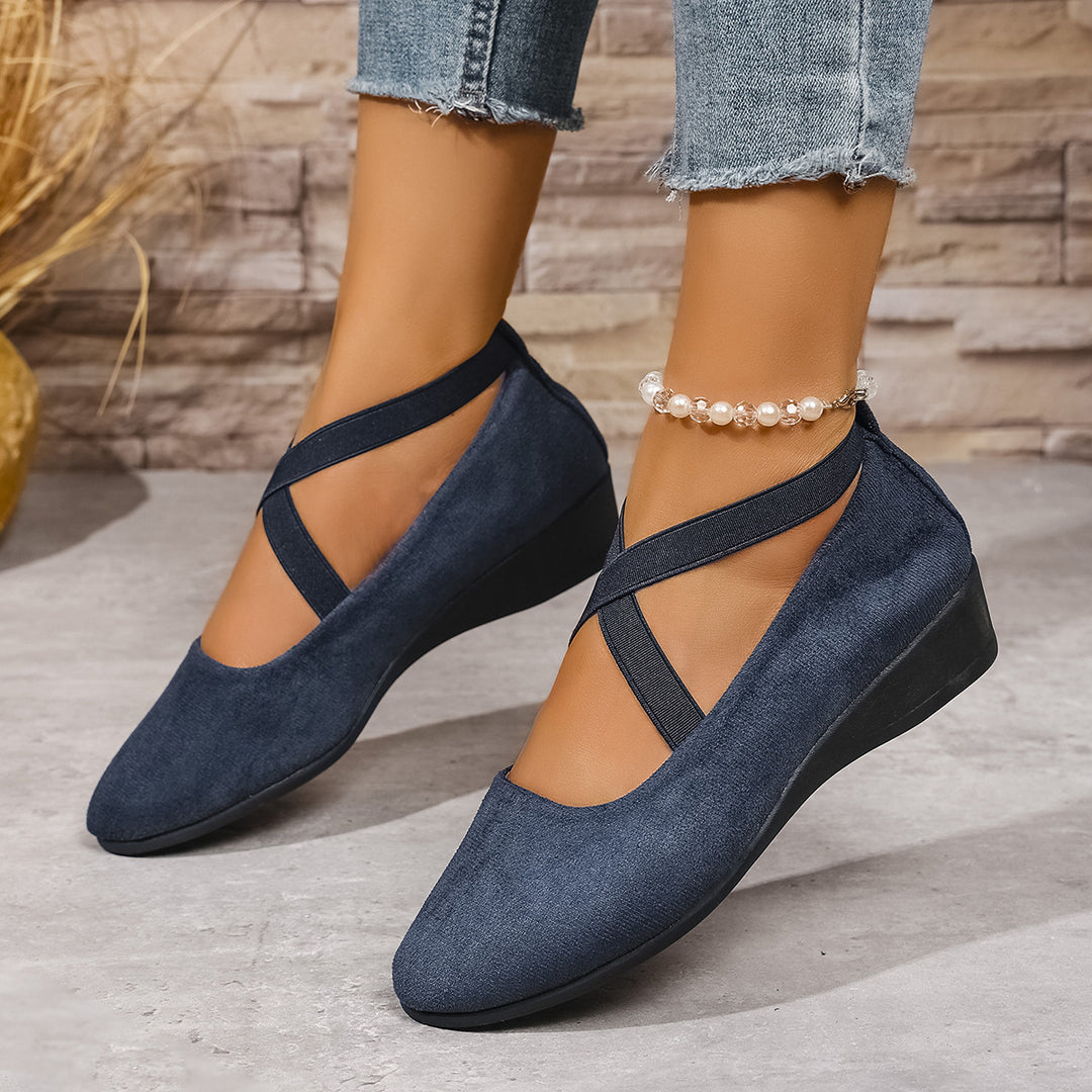 Damen  minimalistische Samt-Ballerina mit dekorativer Fußkette und ergonomischem Komfortfußbett Echo Archiv