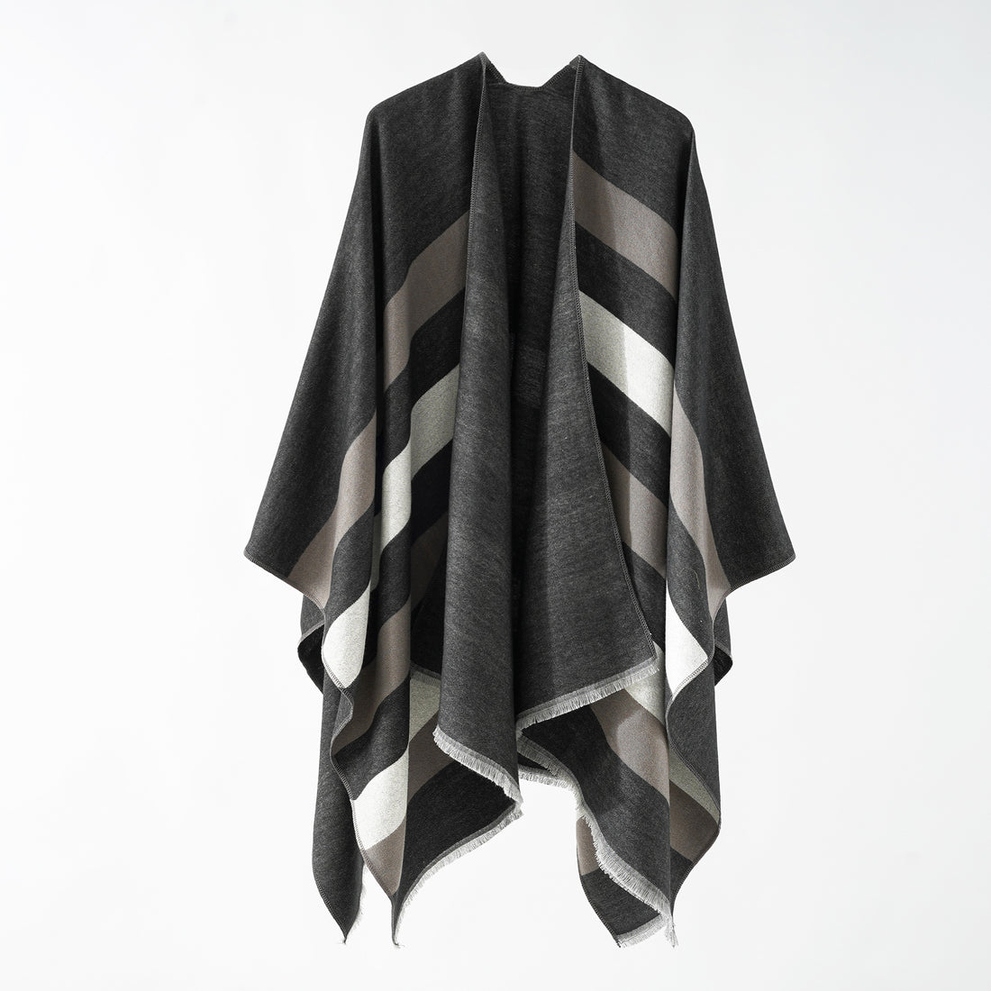 Damen Feiner Wollmix‑Capeüberwurf mit diagonaler Streifenstruktur und Fransensaum – Montévia