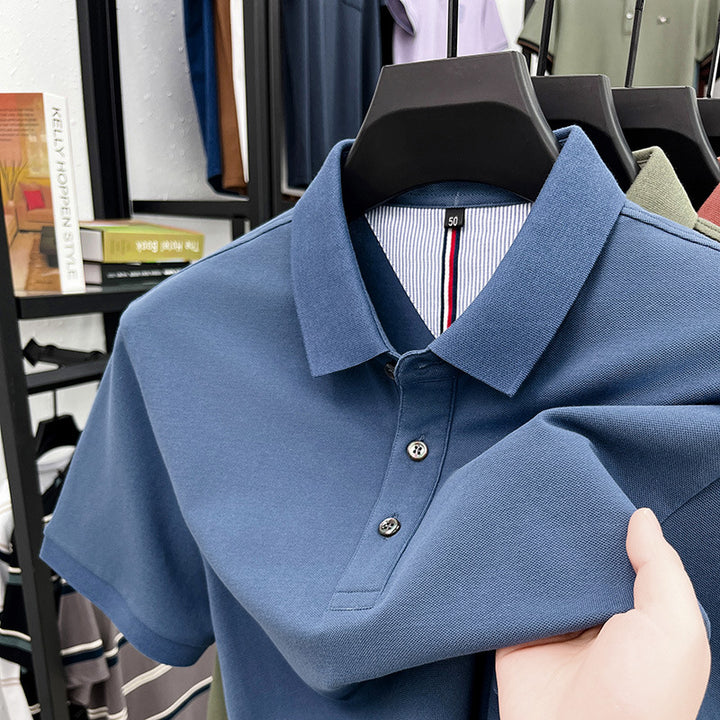 Herren Kurzarm-Polohemd mit feiner Piqué-Struktur und eleganter Knopfleiste Echoarchiv