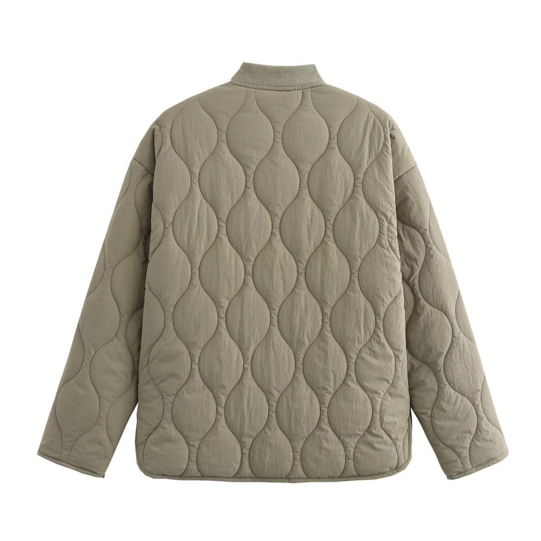 Damen gesteppte Kurzjacke mit Rundhals, dekorativer Knopfleiste und Pattentaschen Echo Archiv