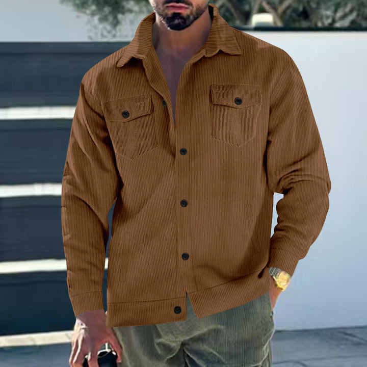 Herren modern geschnittene Cordjacke mit Brusttaschen Echoarchiv