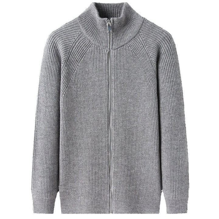 Herren Strickjacke mit hohem Kragen und unauffälligem Reißverschluss Echoarchiv