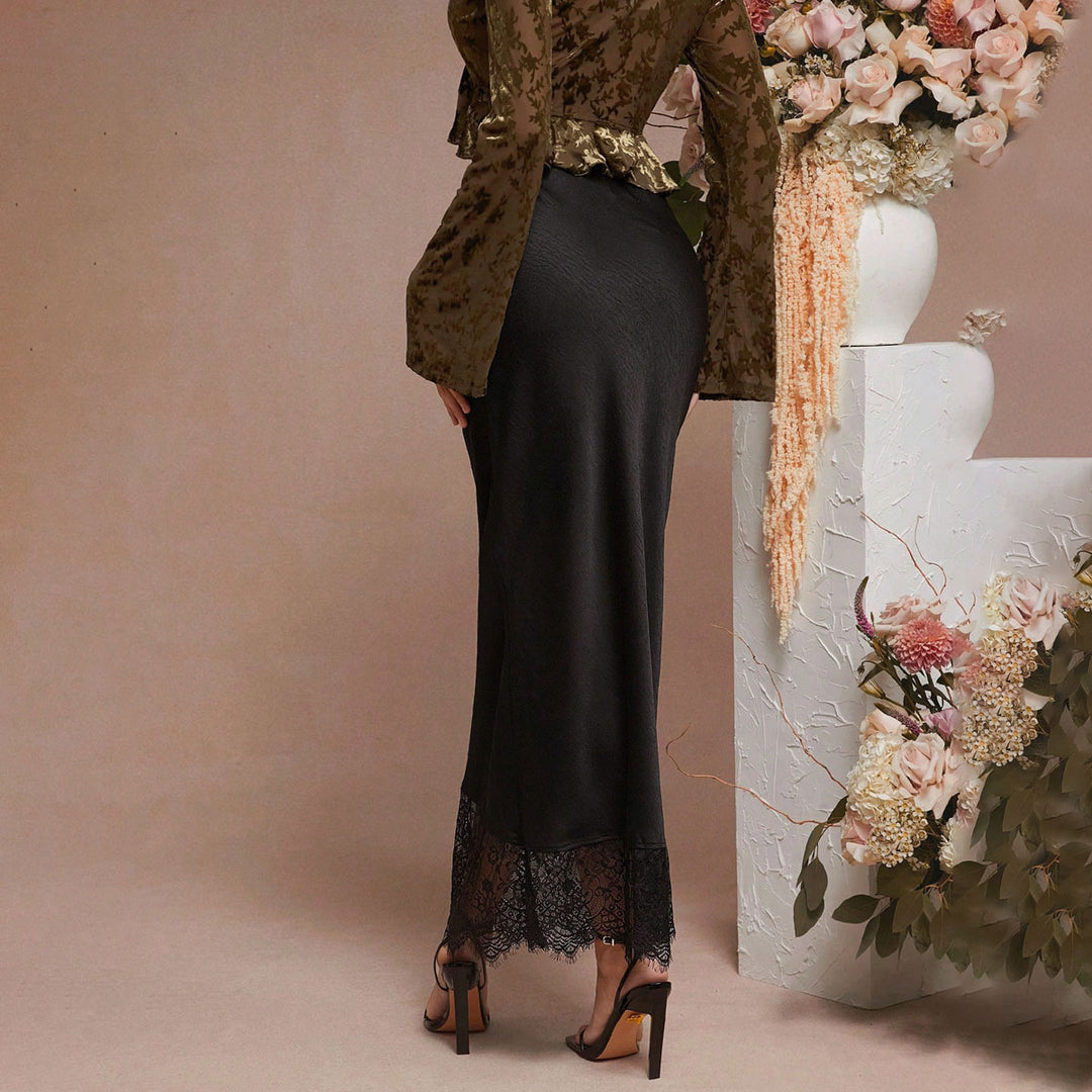 Damen Maxirock mit floraler Spitze und elegantem Saum Echo Archiv