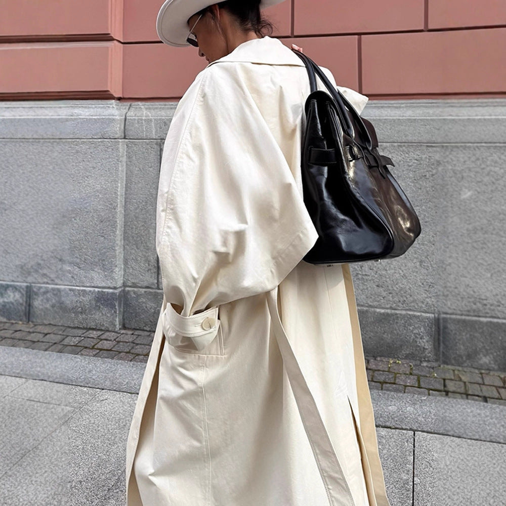 Damen Maxilanger taillierter Trenchcoat aus leichter Baumwollmischung mit Bindegürtel Echoarchiv