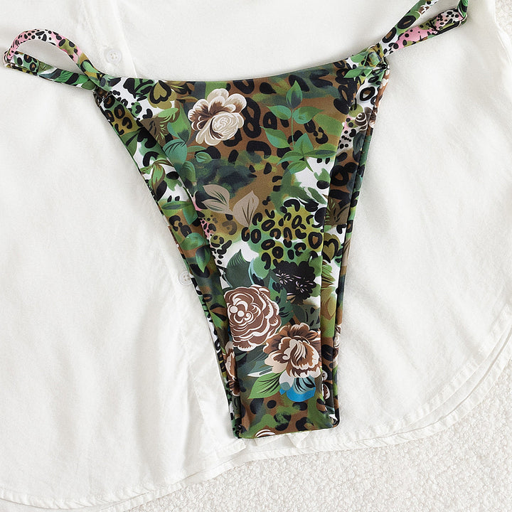 Damen Triangel-Bikini mit floralem Camouflage-Design Echo Archiv