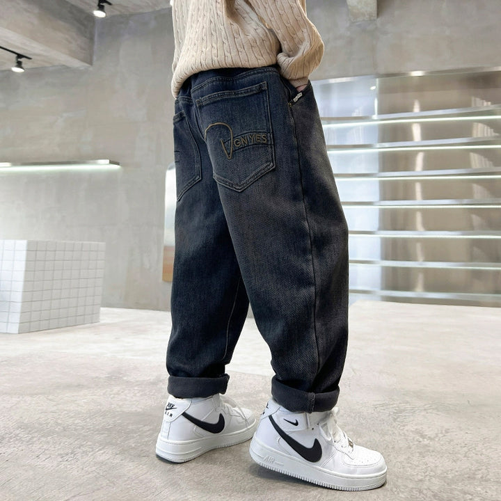 Unisex weite Jeans mit einzigartiger Rückentaschen-Stickerei Echo Archiv