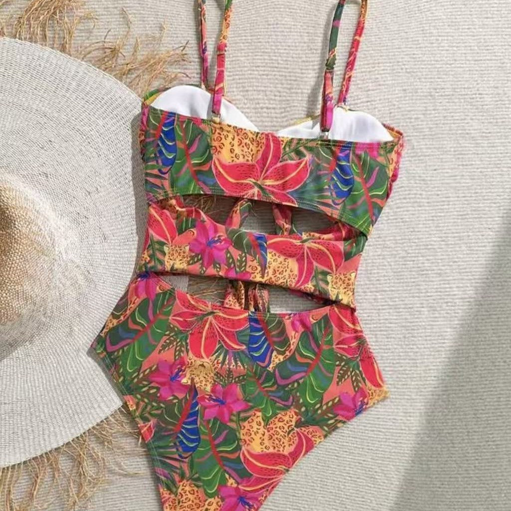 Damen Einteiler Badeanzug mit dekorativem Knotendetail und verspieltem Floraldesign Echo Archiv