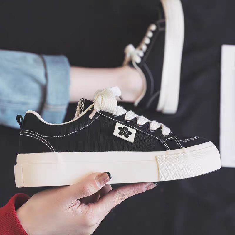 Damen Modische Sneakers aus hochwertigem Canvas mit eleganter Plattformsole Echo Archiv