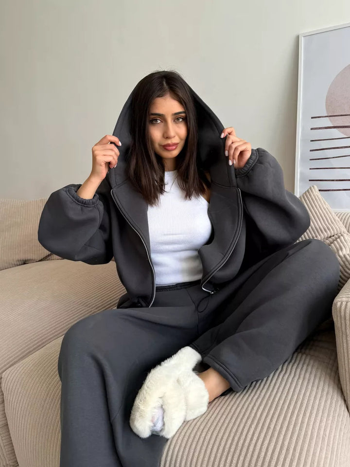 Damen kurzes Kapuzenzipper-Lounge-Set mit oversized Ärmeln und weitem Jogginghose-Schnitt – Auréline