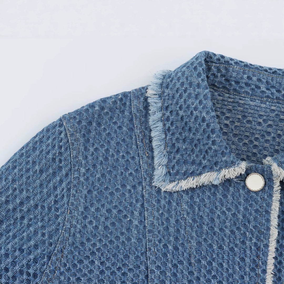 Damen Kurz geschnittene Bouclé-Tweed-Boxy-Jacke mit Fransenbesatz und aufgesetzten Klappentaschen Echo Archiv