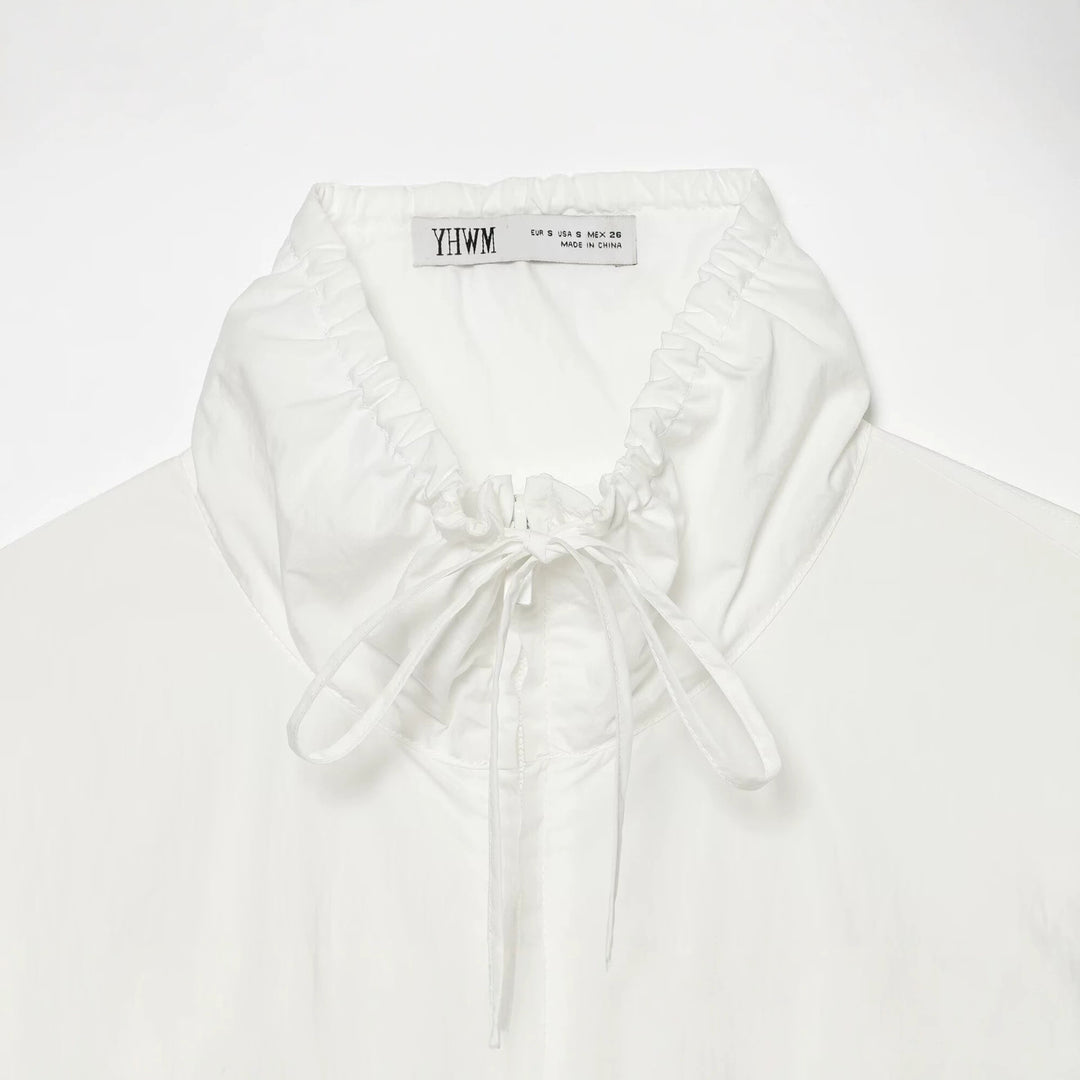 Damen Leichte Cropped Windjacke mit Tunnelzugkragen und Taillenraffung Echo Archiv