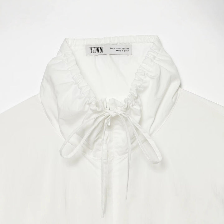 Damen Leichte Cropped Windjacke mit Tunnelzugkragen und Taillenraffung Echo Archiv