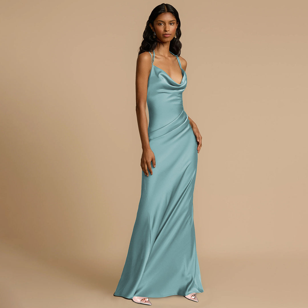 Damen Elegantes Satin-Maxikleid mit raffinierten Spaghetti-Trägern Echo Archiv