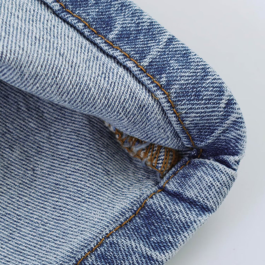 Damen Ärmelloses Jeanskleid mit figurbetonter Teilungsnaht, A‑Linie und durchgehender Knopfleiste Echoarchiv