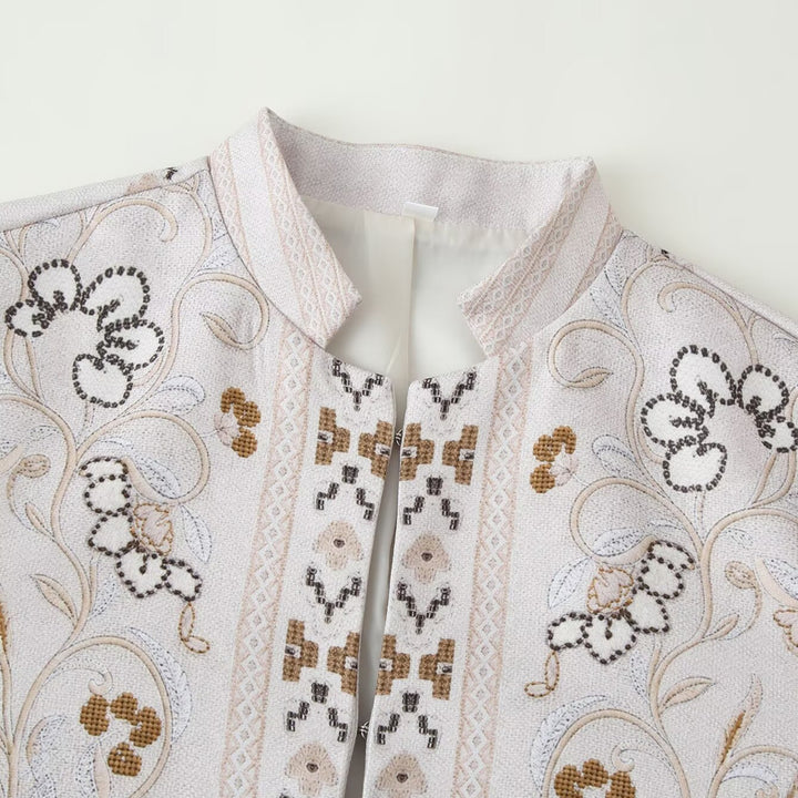 Damen bestickte Boxy-Kurzjacke mit Stehkragen und floraler Stickerei Echoarchiv