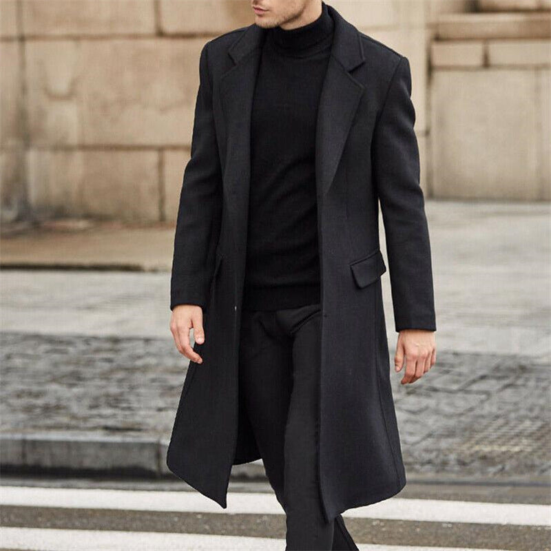 Herren eleganter Wollmantel im minimalistischen Design Echoarchiv