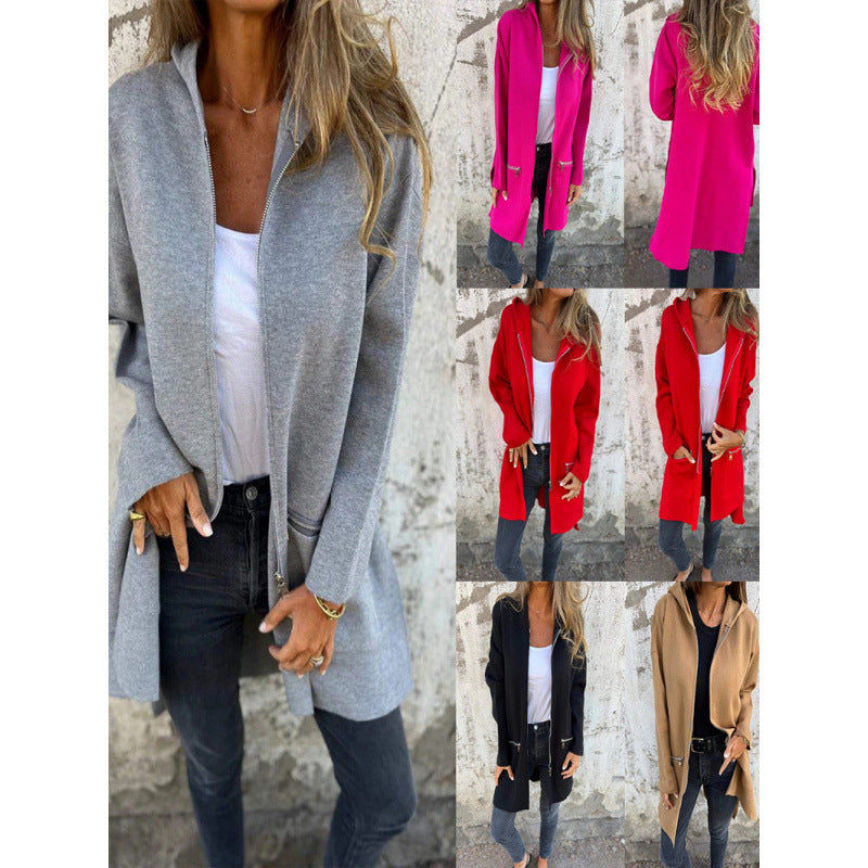 Damen Mittellanger Mantel mit durchgehendem Reißverschluss und Zipper-Taschendetails Echo Archiv