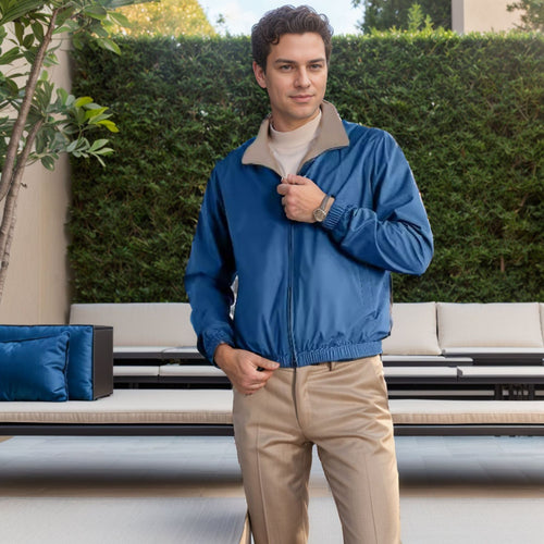 Herren leichte Freizeitjacke mit Stehkragen und elastischen Bündchen Echoarchiv