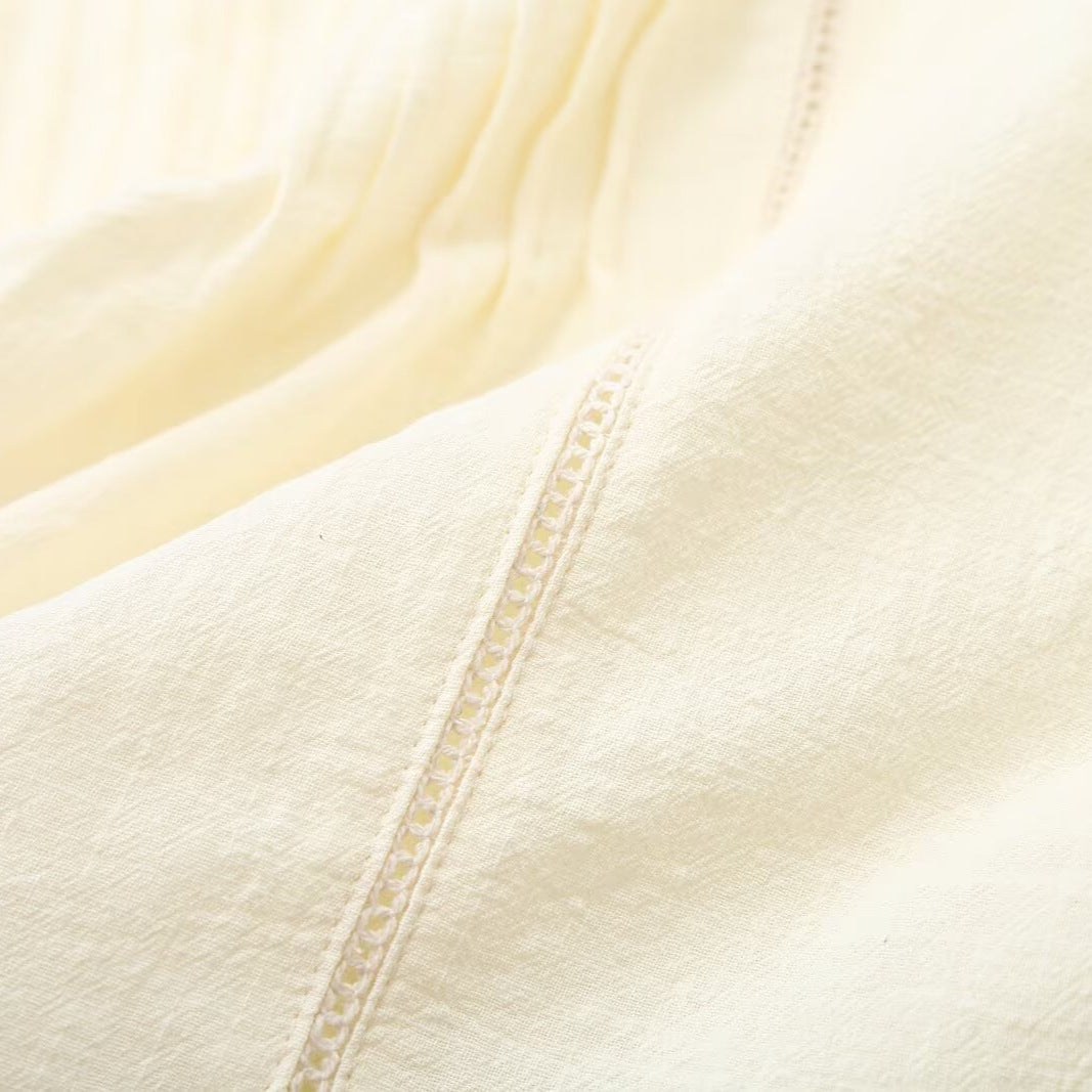 Damen Bestickte Boho-Bluse mit Rundhals, Kellerfalten und Spitzen‑Yoke Echoarchiv