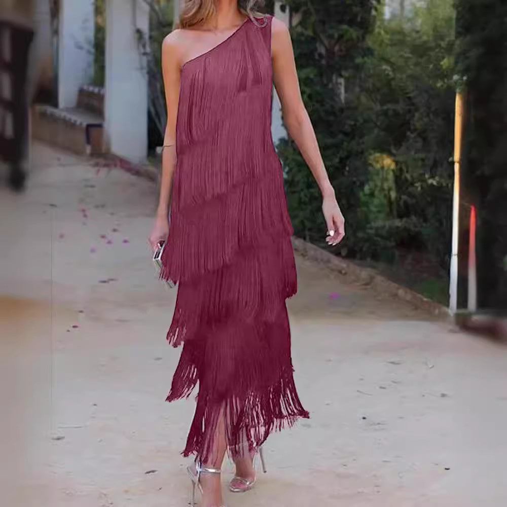 Damen Fransen Maxikleid mit asymmetrischem Schnitt und elegantem Detail Echo Archiv
