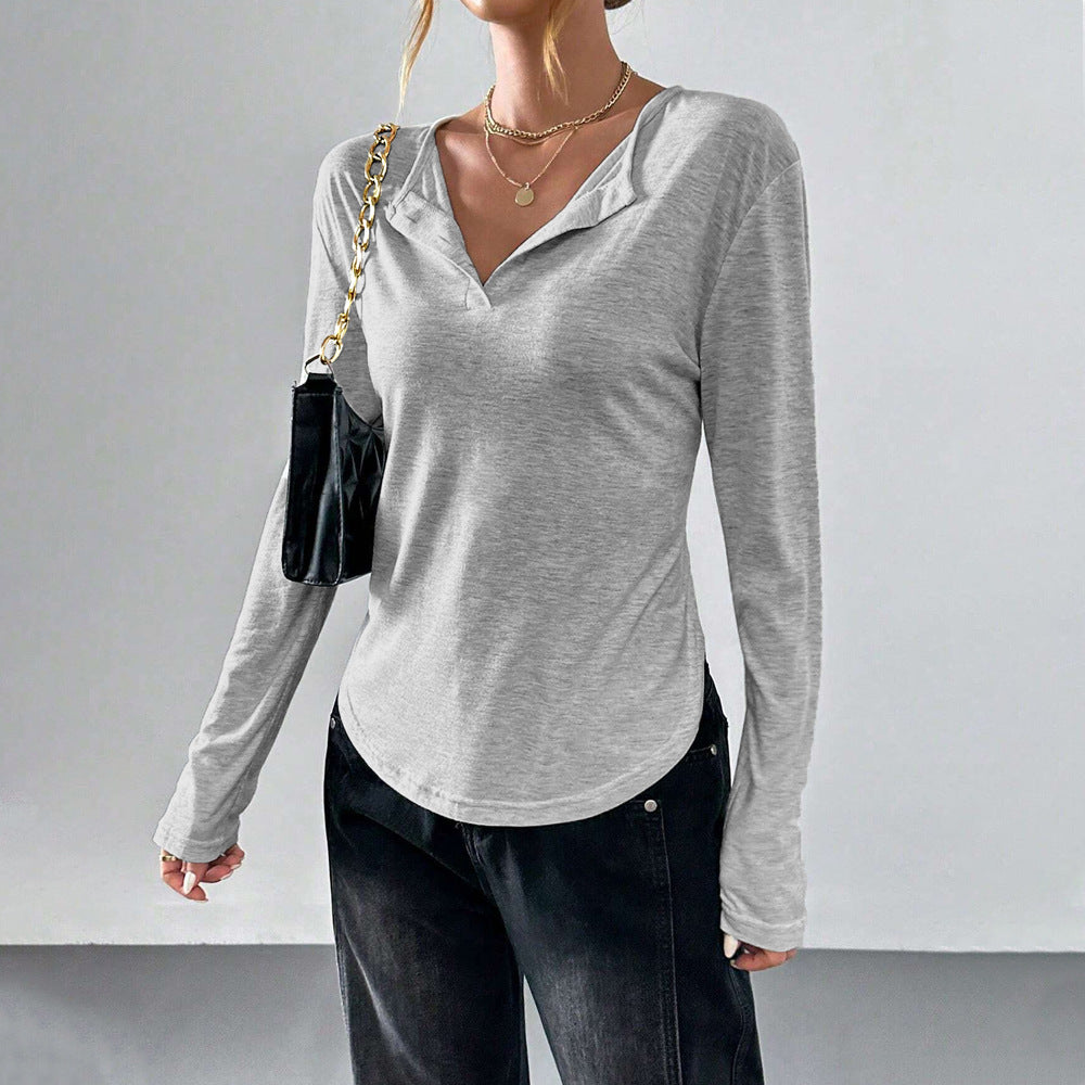 Damen legeres V-Ausschnitt Langarmshirt mit offenem Kragen, weichem Jersey und abgerundetem Saum – Avérine