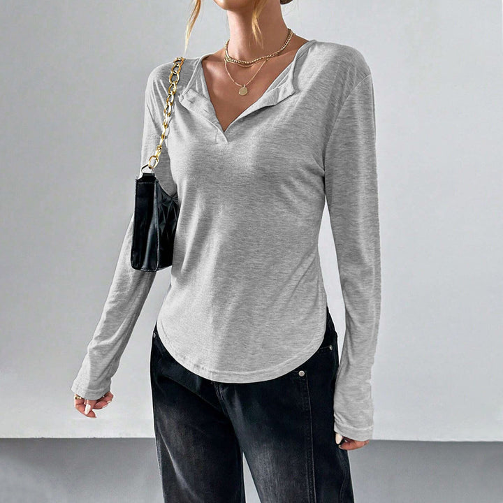 Damen legeres V-Ausschnitt Langarmshirt mit offenem Kragen, weichem Jersey und abgerundetem Saum – Avérine