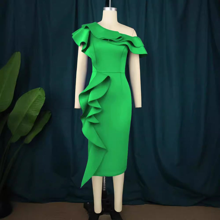 Damen Elegantes Etuikleid mit asymmetrischem Rüschendesign Echo Archiv