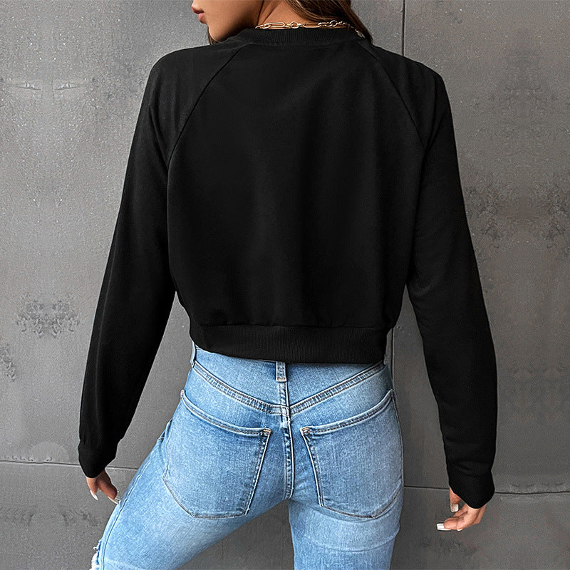 Damen Kurz geschnittenes Sweatshirt mit Herz-Print, Rundhalsausschnitt und Rippbündchen Echoarchiv