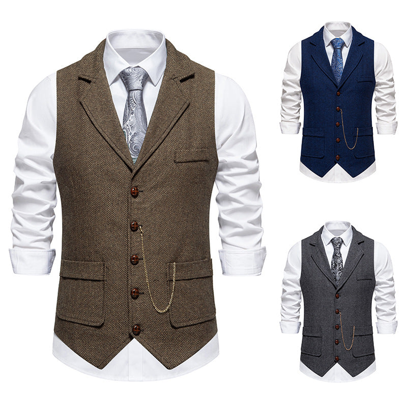 Herren nan Vintage-Weste mit Reverskragen Uhrenkette und Brusttasche Echo Archiv